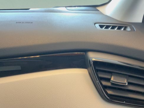 Used 2021 Nissan Rogue Sport SL w/ Premium Package FWD image 46