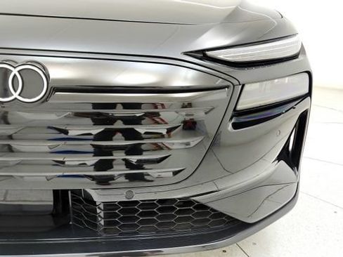 Used 2025 Audi A6 e-tron Premium Plus w/ Premium Plus RWD image 25