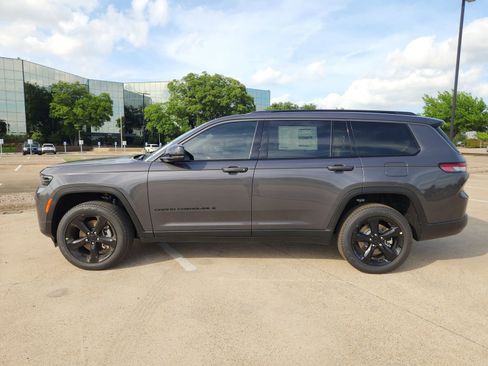 New 2026 Jeep Grand Cherokee L Limited AWD/4WD image 3