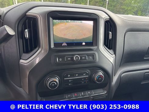 Used 2020 Chevrolet Silverado 1500 Custom w/ Custom Value Package image 15