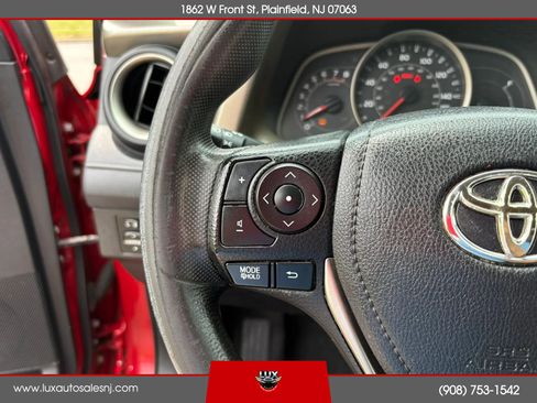 Used 2014 Toyota RAV4 LE AWD/4WD image 16