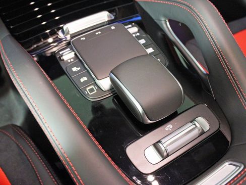 Certified 2026 Mercedes-Benz GLE 53 AMG 4MATIC image 26