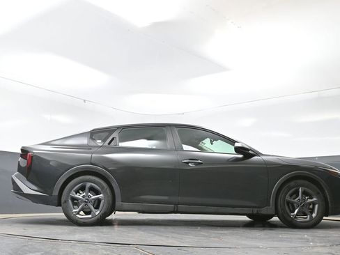 Used 2025 Kia K4 FWD image 23