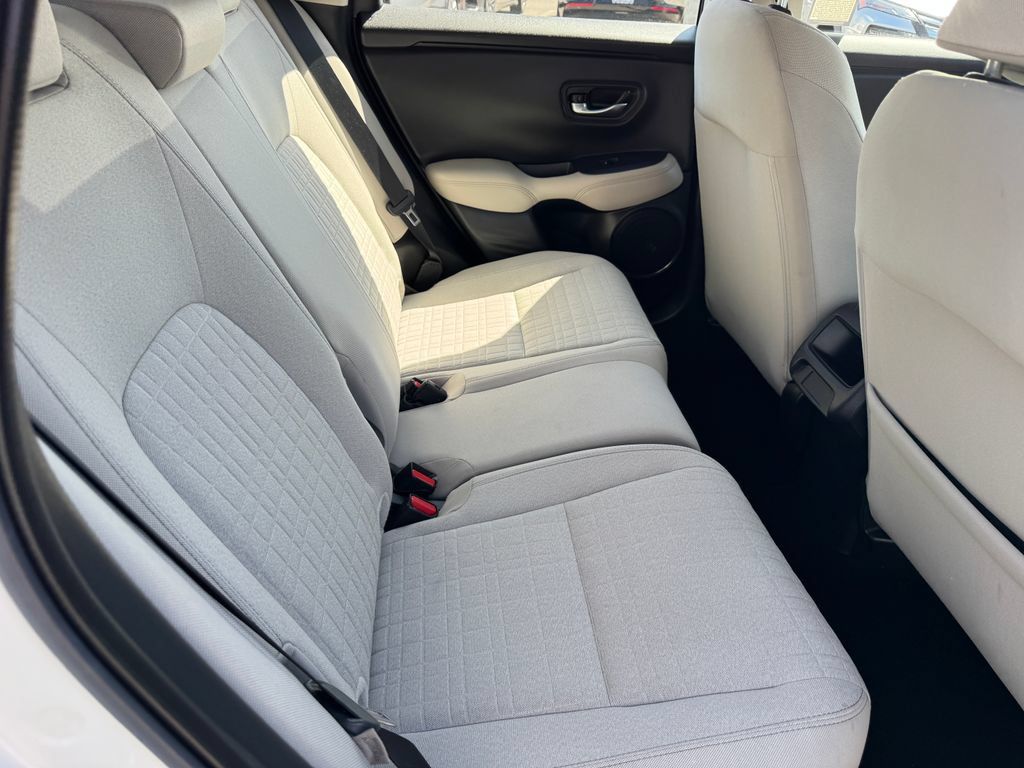 Used 2023 Honda HR-V LX image 11