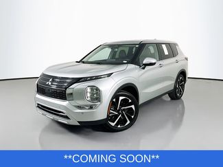 Used 2024 Mitsubishi Outlander SE video 1