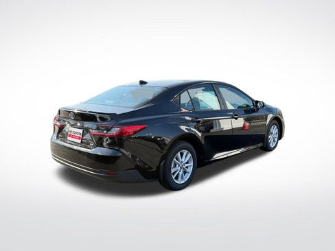 New 2026 Toyota Camry LE image 5