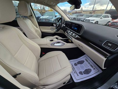 Used 2025 Mercedes-Benz GLE 450e 4MATIC image 13