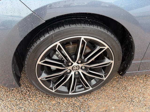 Used 2020 Toyota Avalon XSE w/ Carpet Mat Package FWD image 11