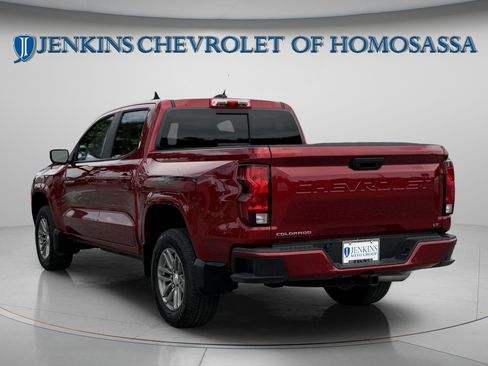 Certified 2024 Chevrolet Colorado LT w/ LT Convenience Package II RWD image 6