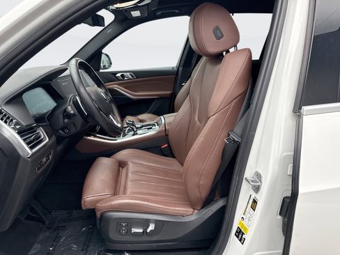 Used 2020 BMW X5 xDrive40i w/ Premium Package image 11