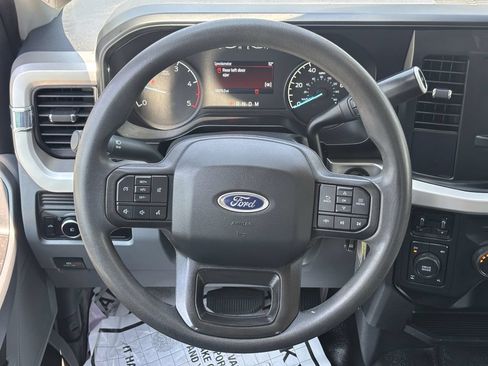 Used 2023 Ford F250 XLT w/ FX4 Off-Road Package AWD/4WD image 13