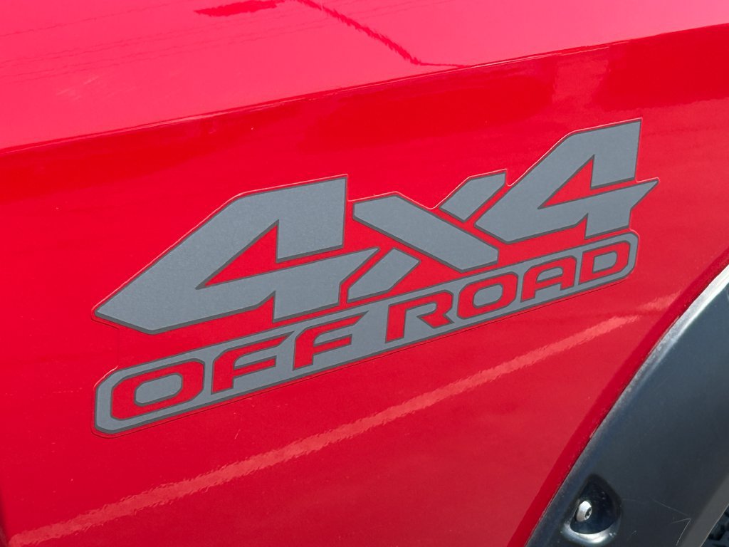 Used 2018 RAM 2500 Tradesman w/ Chrome Appearance Group AWD/4WD image 5