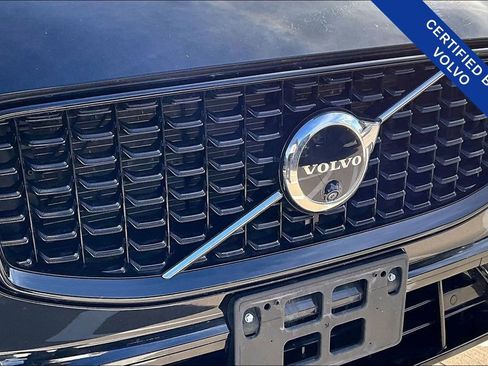 Certified 2025 Volvo XC60 B5 Plus image 37