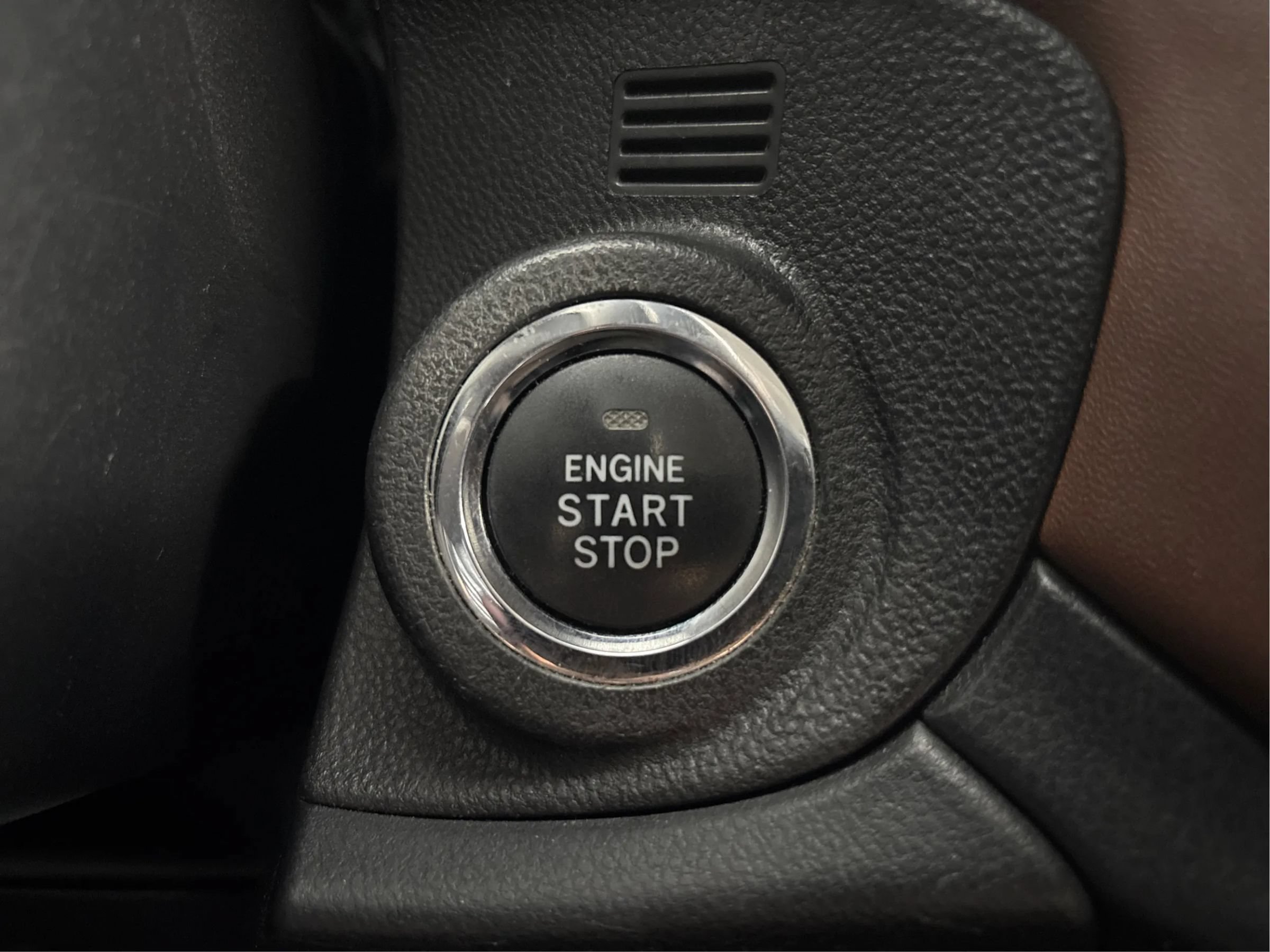 Used 2020 Subaru Outback Touring XT AWD/4WD image 38