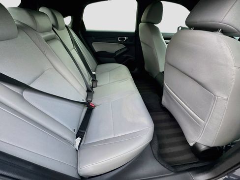 Used 2025 Honda Civic Sport image 26