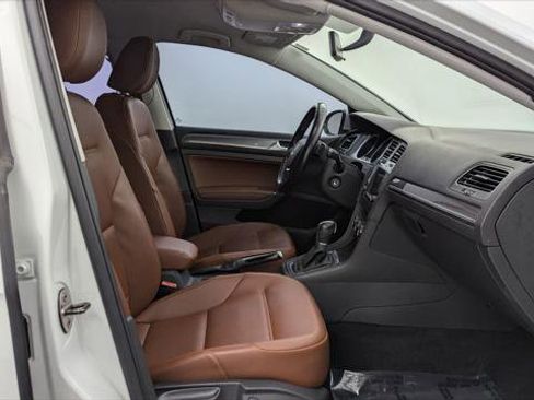 Used 2017 Volkswagen Golf Alltrack SEL image 21