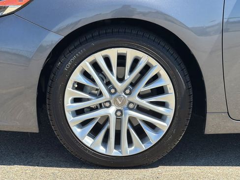 Used 2018 Lexus ES 350 w/ Luxury Package w/Wood Trim FWD image 31
