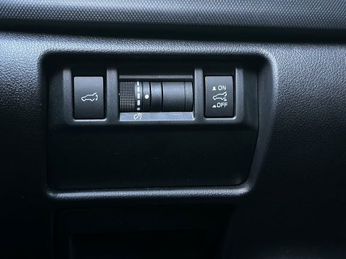 Used 2025 Subaru Forester Touring AWD/4WD image 19