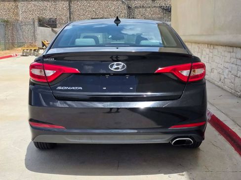 Used 2017 Hyundai Sonata SE FWD image 4