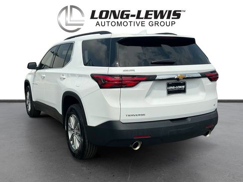 Used 2022 Chevrolet Traverse LT FWD image 4