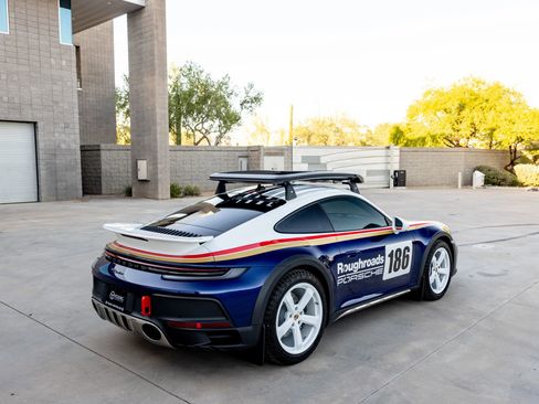 Used 2024 Porsche 911 Dakar AWD/4WD image 27