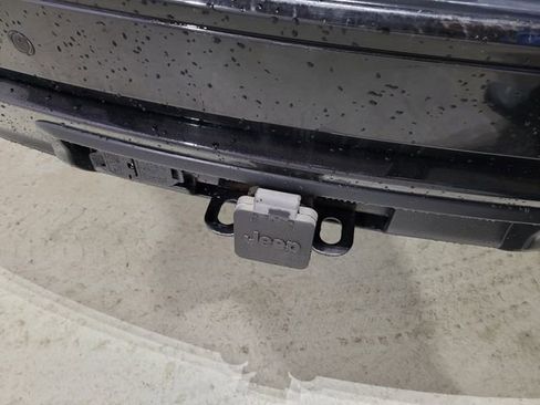 Used 2018 Jeep Grand Cherokee Altitude image 63