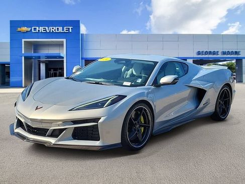 Certified 2024 Chevrolet Corvette E-Ray w/ ZER Performance Package AWD/4WD image 2
