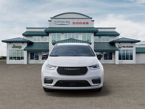 New 2026 Chrysler Pacifica Select FWD image 6
