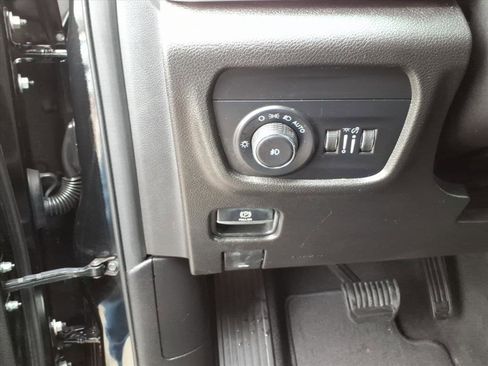 Used 2022 Jeep Grand Cherokee L Limited w/ Trailer Tow Group (B) image 18