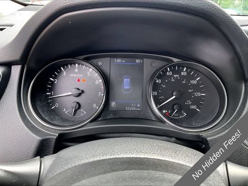 Used 2019 Nissan Rogue SV AWD/4WD image 18