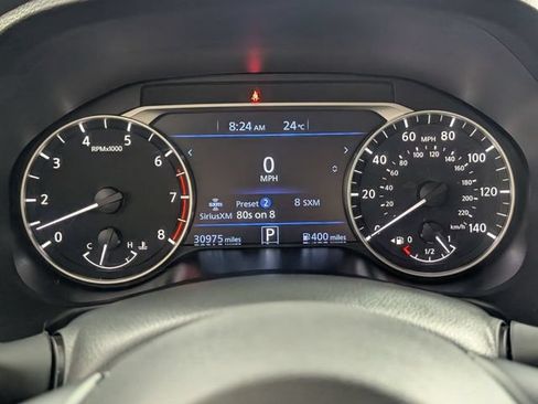 Used 2025 Nissan Altima 2.5 SV FWD image 17