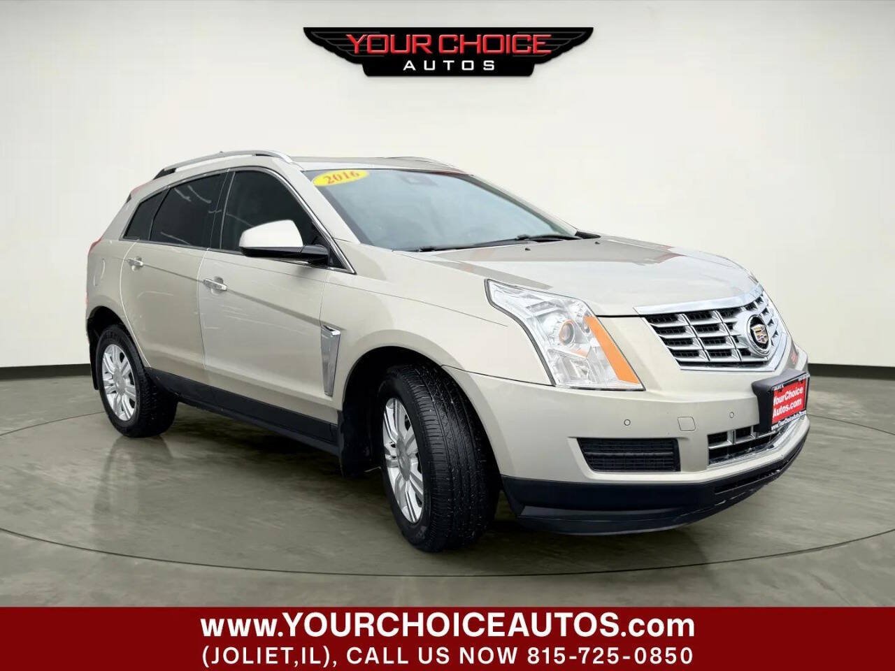 Used 2016 Cadillac SRX Luxury w/ Driver Awareness Package FWD image 9
