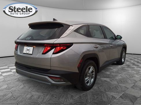 Certified 2025 Hyundai Tucson SE image 5