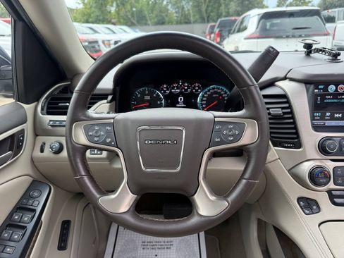 Used 2018 GMC Yukon Denali w/ Open Road Package AWD/4WD image 25