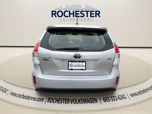 Used 2015 Toyota Prius V Three FWD image 5