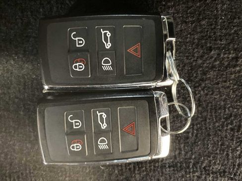 Used 2023 Land Rover Discovery S R-Dynamic AWD/4WD image 20