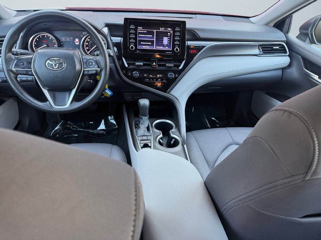 Used 2024 Toyota Camry LE AWD/4WD image 10