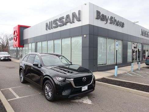 Used 2024 MAZDA CX-90 Plug-In Hybrid w/ Preferred AWD/4WD image 2