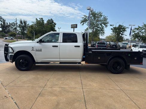Used 2018 RAM 3500 Tradesman w/ Chrome Appearance Group AWD/4WD image 3