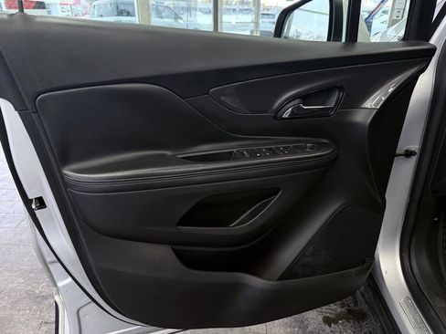 Used 2019 Buick Encore Essence image 16