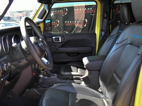 Used 2023 Jeep Wrangler Unlimited Rubicon 4xe w/ Steel Bumper Group AWD/4WD image 19