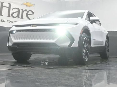 New 2026 Chevrolet Equinox EV LT FWD image 4