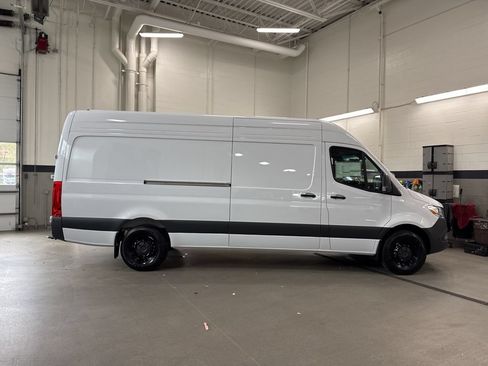 New 2026 Mercedes-Benz Sprinter 2500 image 6