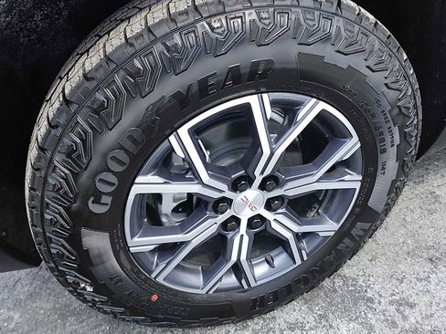 New 2026 GMC Acadia AT4 w/ Super Cruise Package image 35