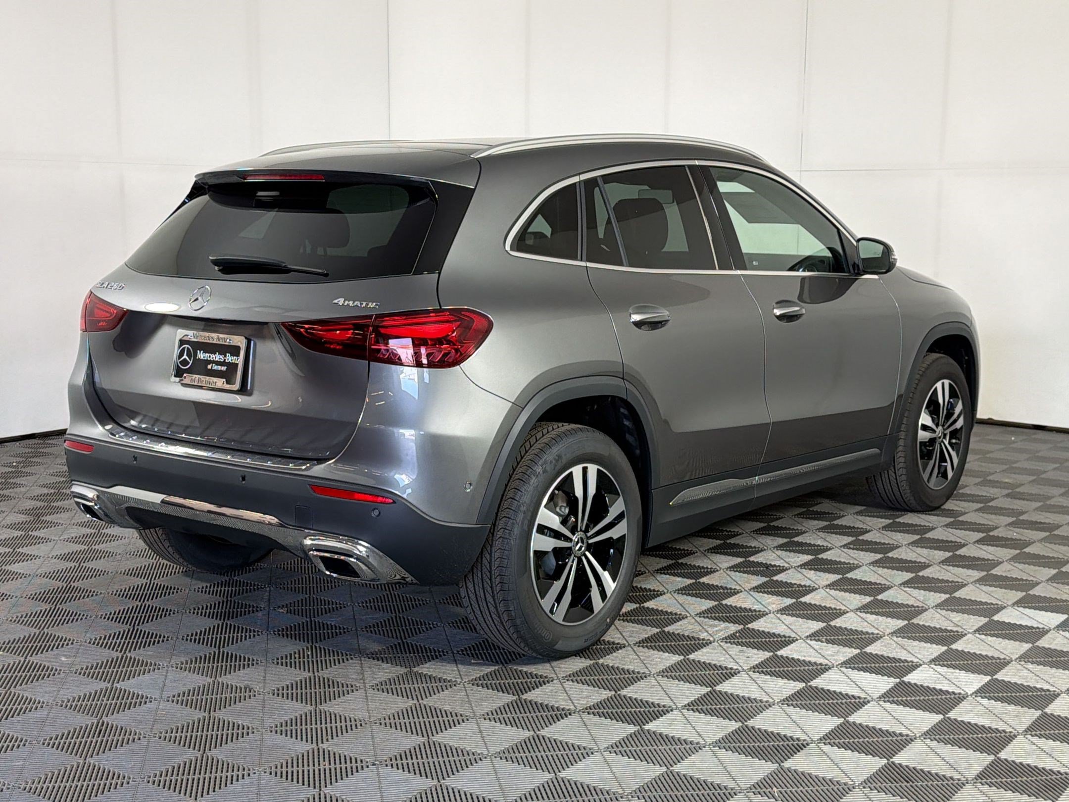 Used 2026 Mercedes-Benz GLA 250 4MATIC image 9