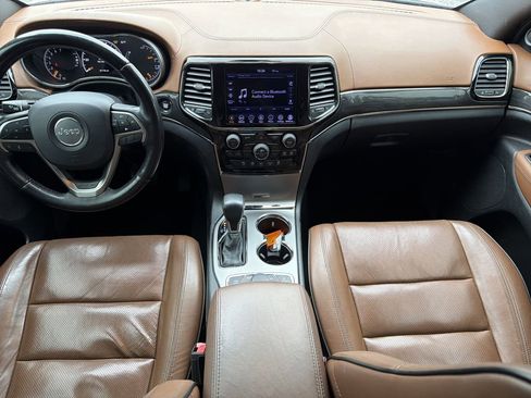 Used 2020 Jeep Grand Cherokee Overland image 15