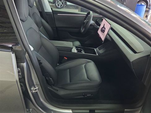 Used 2026 Tesla Model 3 RWD image 9