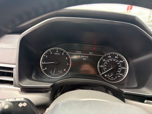 Used 2024 Mitsubishi Outlander SE AWD/4WD image 48