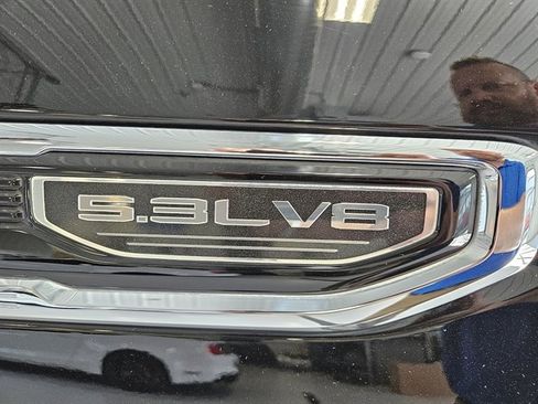 Used 2024 GMC Sierra 1500 SLT image 44