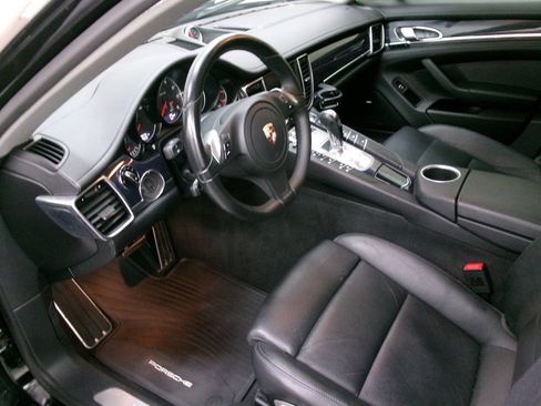 Used 2014 Porsche Panamera 4 AWD/4WD image 16